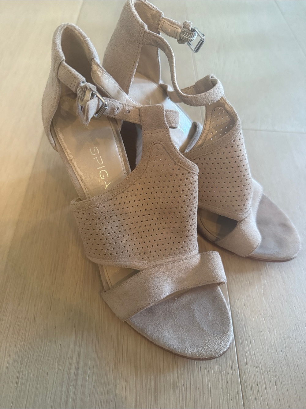 Via Spiga Suede Cutout Ankle Heel sz 6